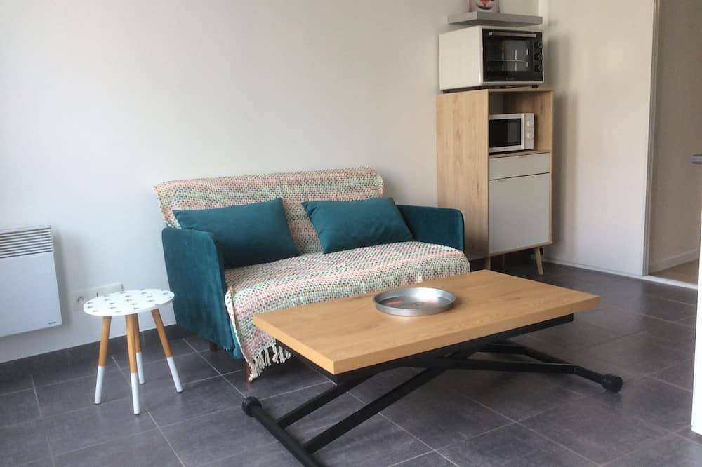 Entire apartment, Pleasant apartment with separate bedroom in Cherbourg-Octeville, Cherbourg-en-Cotentin