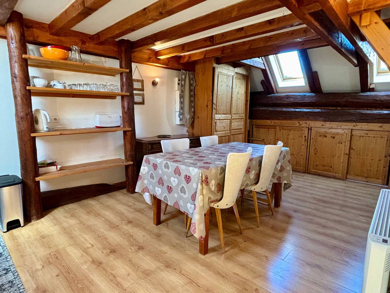 Appartement entier, Appartement duplex chaleureux - 6 pers. in Villard-de-Lans, Parc naturel régional du Vercors