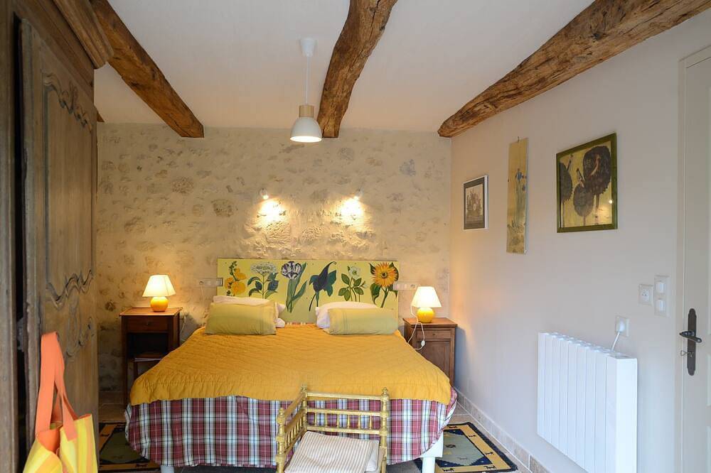 Gîte de l'Abreuvoir, au cœur d'Azay le Rideau in Azay-le-Rideau, Vallée de la Loire