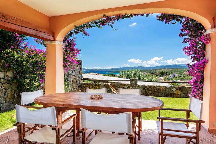 Appartement entier, Appartement avec grand jardin - Poggio dei Fiori  in Pittulongu, Olbia