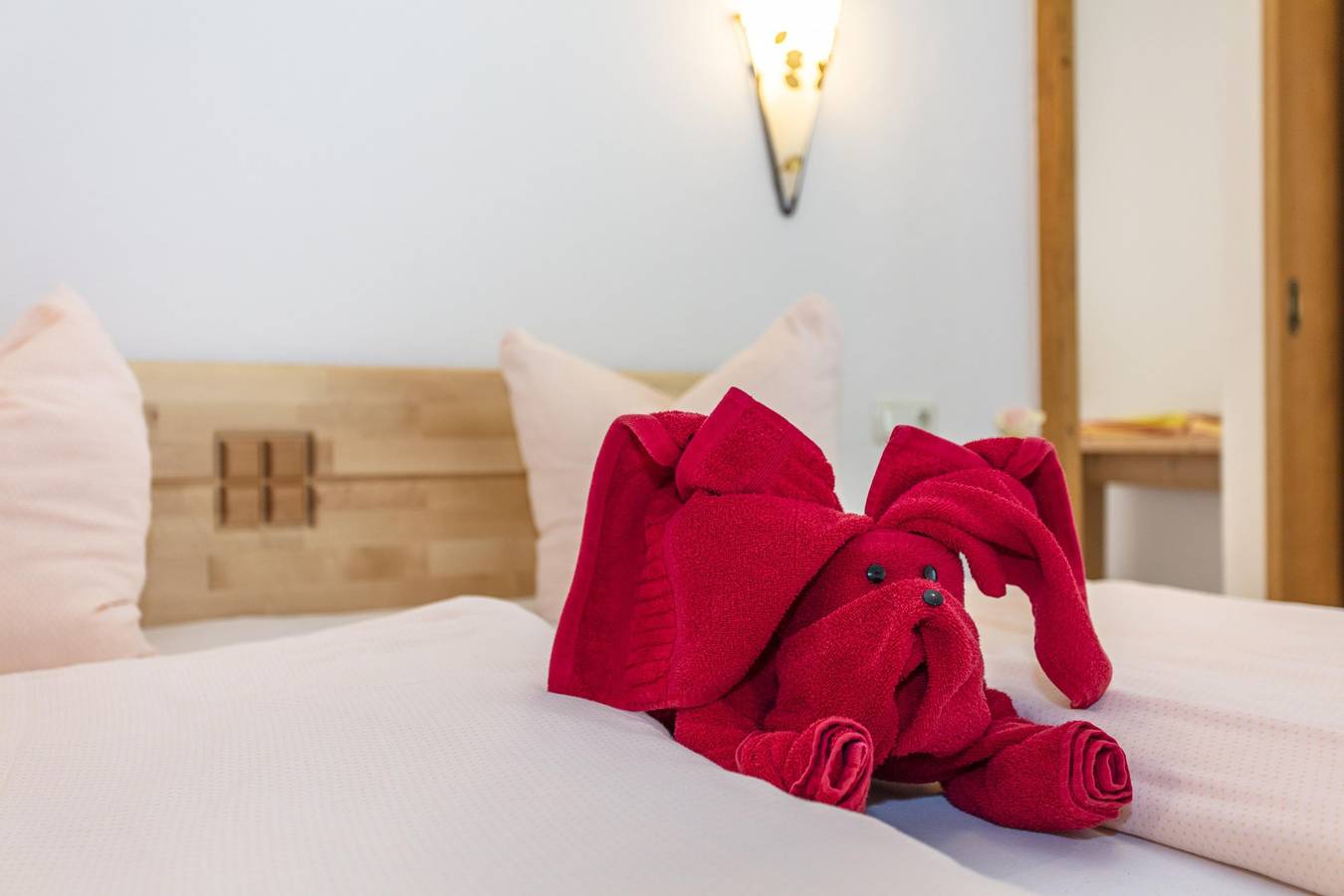 Ganze Ferienwohnung, Dreibettzimmer "Przewalski" mit Balkon in Walchsee, Kaiserwinkl