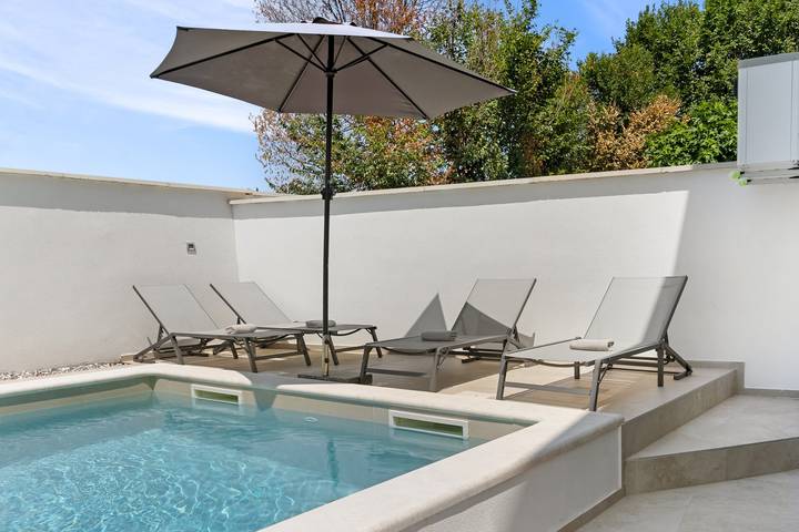 Villa pour 10 personnes, avec Terrasse et Piscine à Barbariga - 3