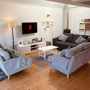 Gîte pour 9 personnes, avec jardin et jacuzzi dans Wimborne Minster