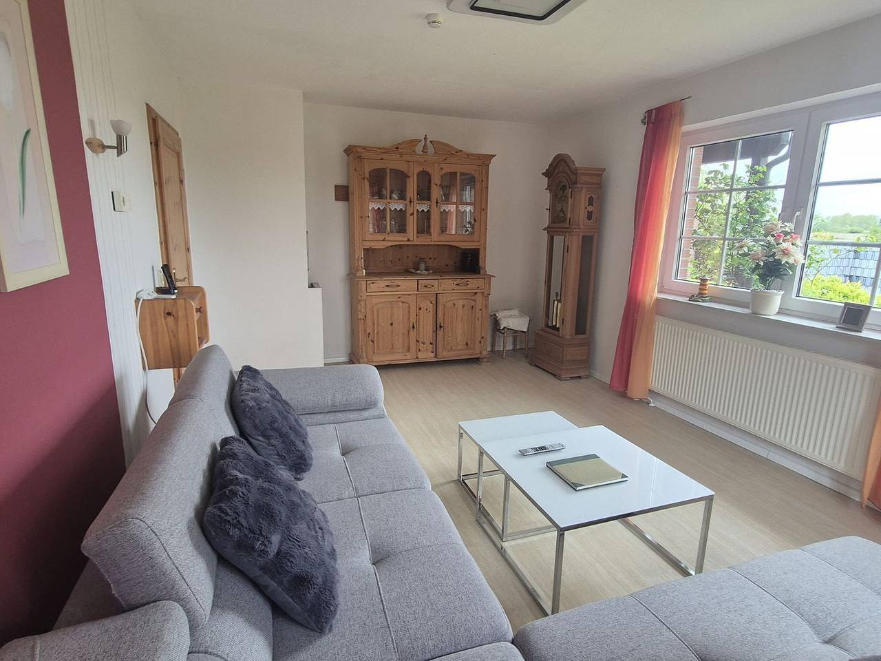 Ganze Wohnung, Ferienwohnung „Feldblick“ – Entspannung mit Weitblick im Herzen der Krummhörn in Eilsum, Krummhörn