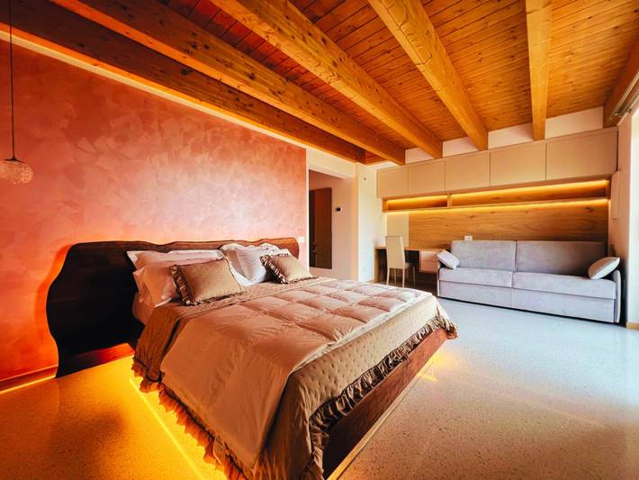 Appartamento intero, Camera insonorizzata 45 m² con bagno privato e terrazza – Fino a 4 ospiti in Illasi, Provincia di Verona