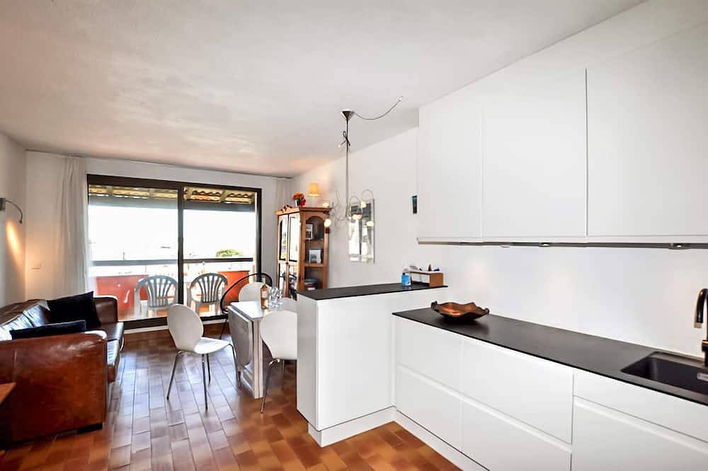 Lovely home in Le Barcarès with lake view in Le Barcarès, Côte d'Améthyste