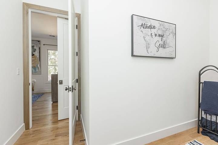 Vacation rental for 12 people, with yard and hot tub as well as balcony and pool in Eufaula Lake