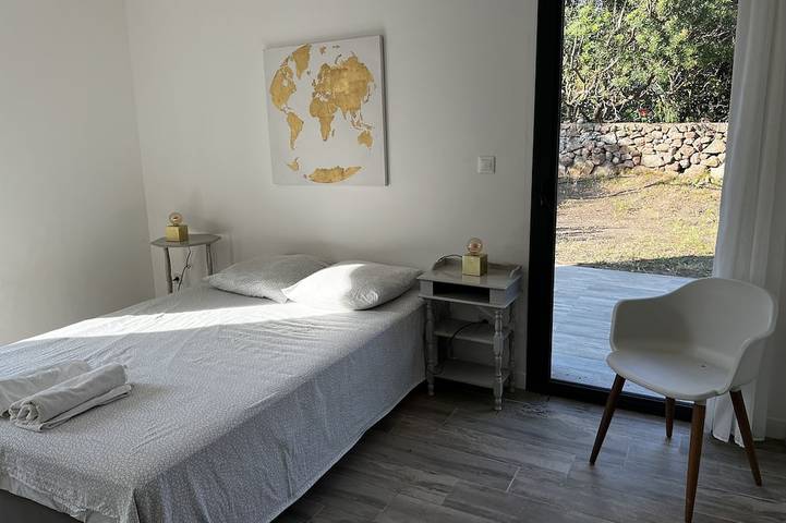 Location de vacances pour 6 personnes, avec jardin dans Plage De L Ovu Santu - 4