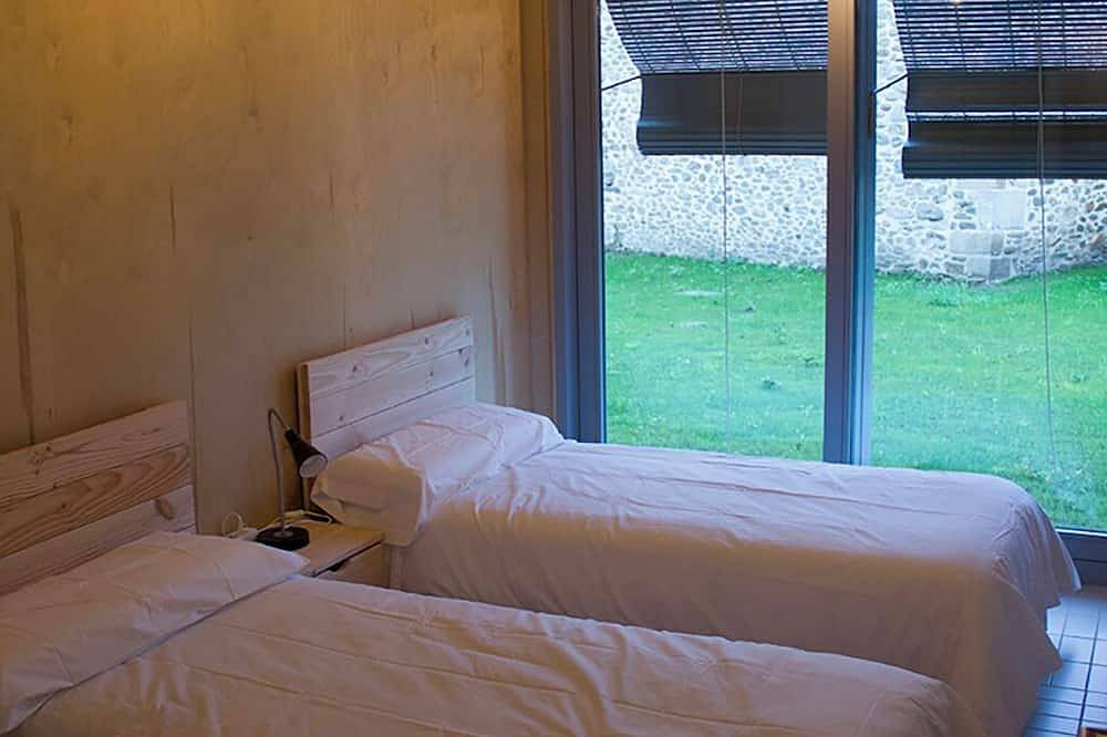 Osteiko Etxea. Apartamento entero. 5 plazas. in Orozco, Cordillera Cantábrica