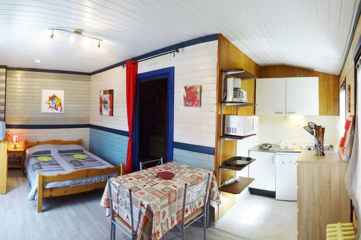 Ganze Wohnung, Apartment-12-Eigenes Badezimmer-Familie-Terrasse in Saint-Jorioz, Parc naturel régional du Massif des Bauges