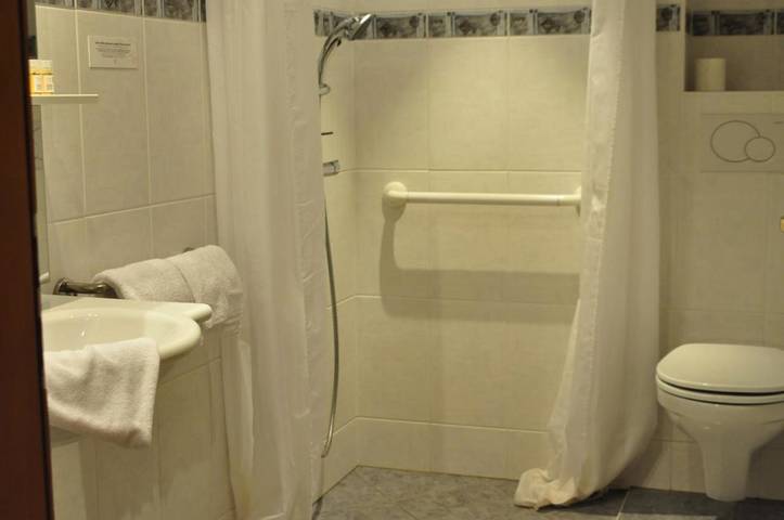 Hôtel pour 2 personnes, avec vue et jardin à Neuwiller-lès-Saverne - 2