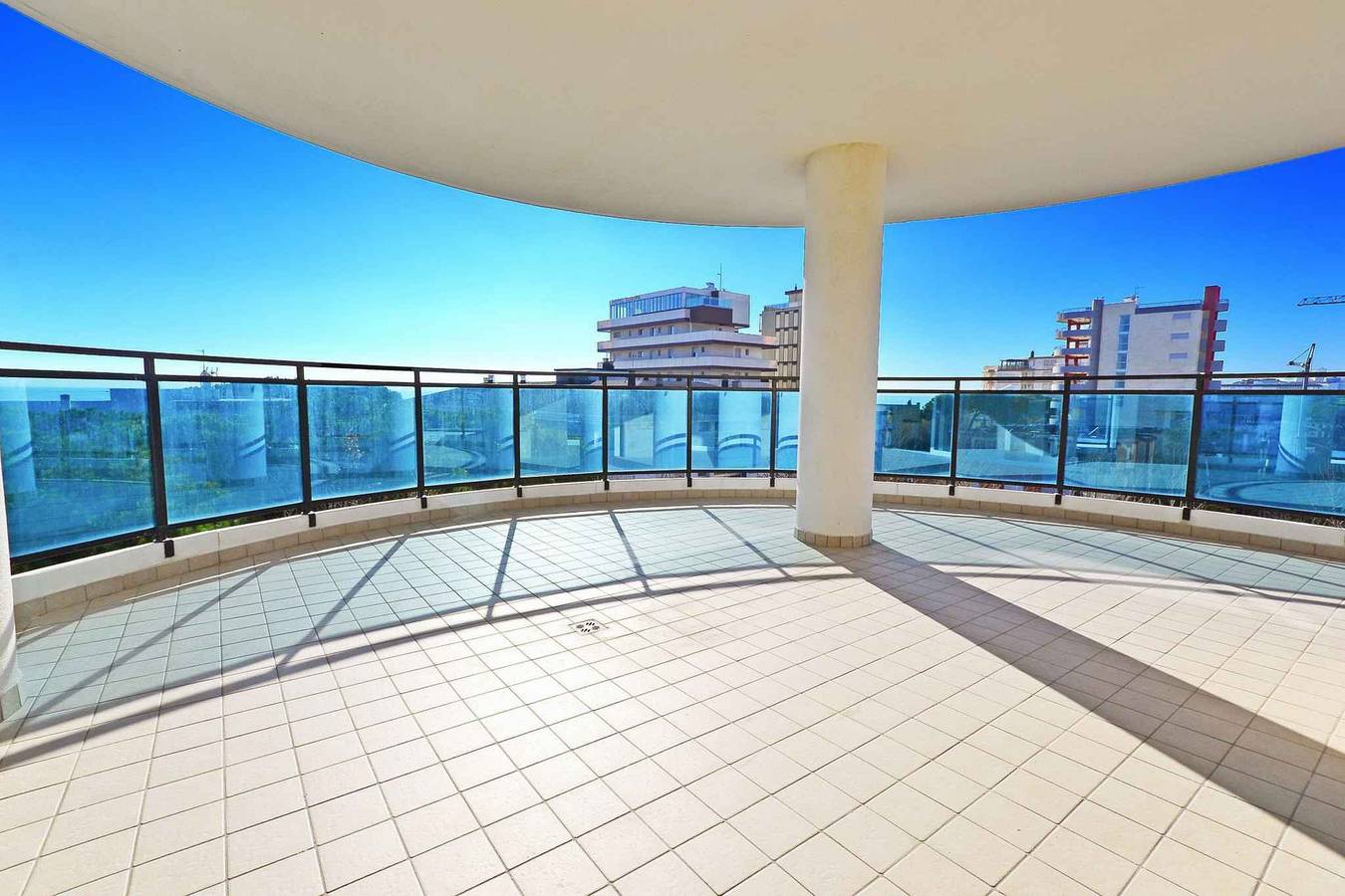 Appartement de vacances entier, Appartement de vacances avec climatisation et balcon près de la plage  in Lignano Sabbiadoro, Province d'Udine