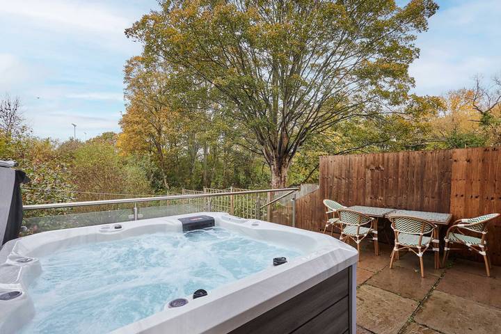 Maison de vacances pour 6 personnes, avec jardin et jacuzzi, animaux acceptés à York