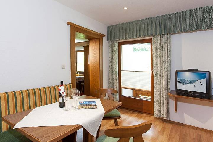 Ferienwohnung für 6 Personen, mit Balkon im Ötztal - 4