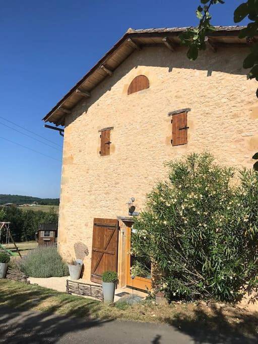 Location de vacances pour 6 personnes, avec jardin et terrasse à Le Buisson-de-Cadouin - 2