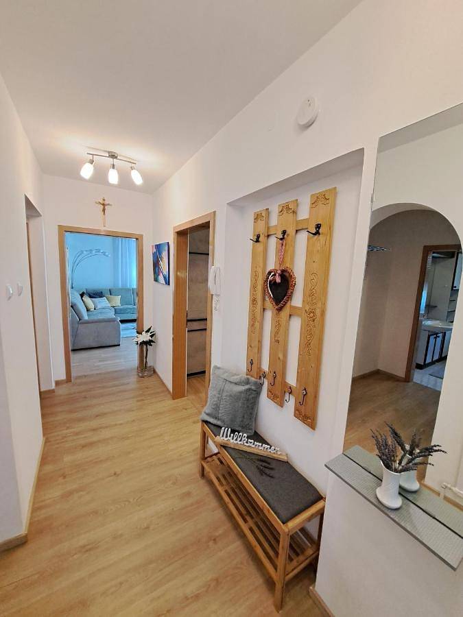 Ferienwohnung für 6 Personen, mit Ausblick und Terrasse - 1