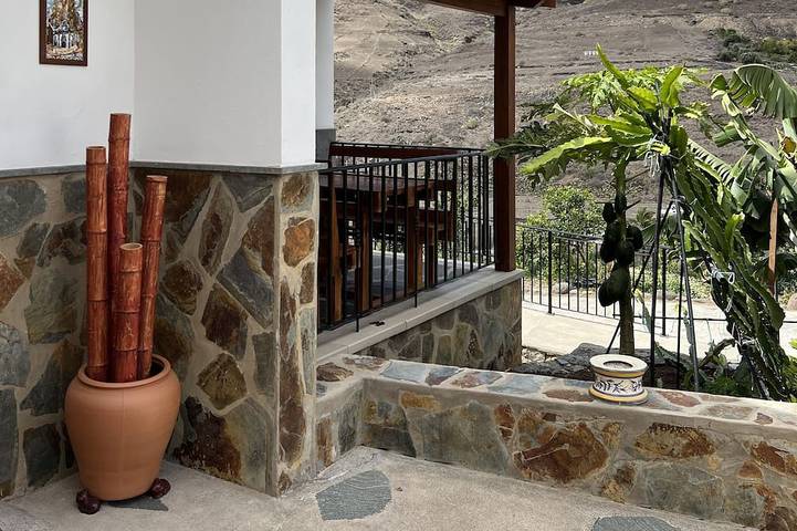 Ferienhaus für 5 Personen, mit Balkon und Garten