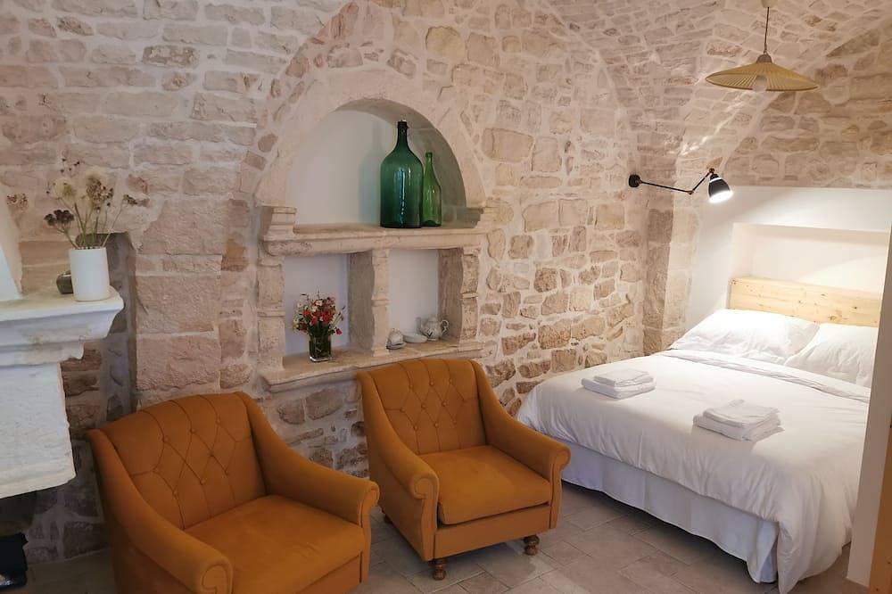 Apartamento entero, Suite Conte Verde in Centro Storico di Cisternino in Cisternino, Salento
