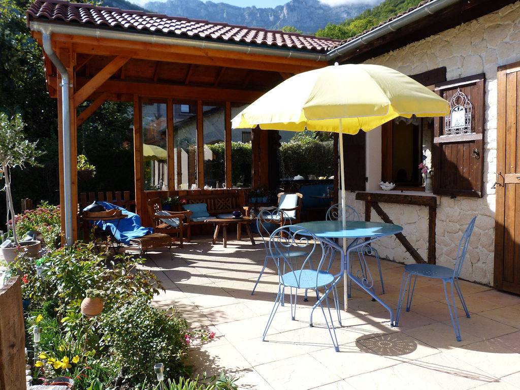 Chalet, piscine chauffée, 3 chambres d'hôtes - Chambre 1 in Saint-Vincent-de-Mercuze, Isère
