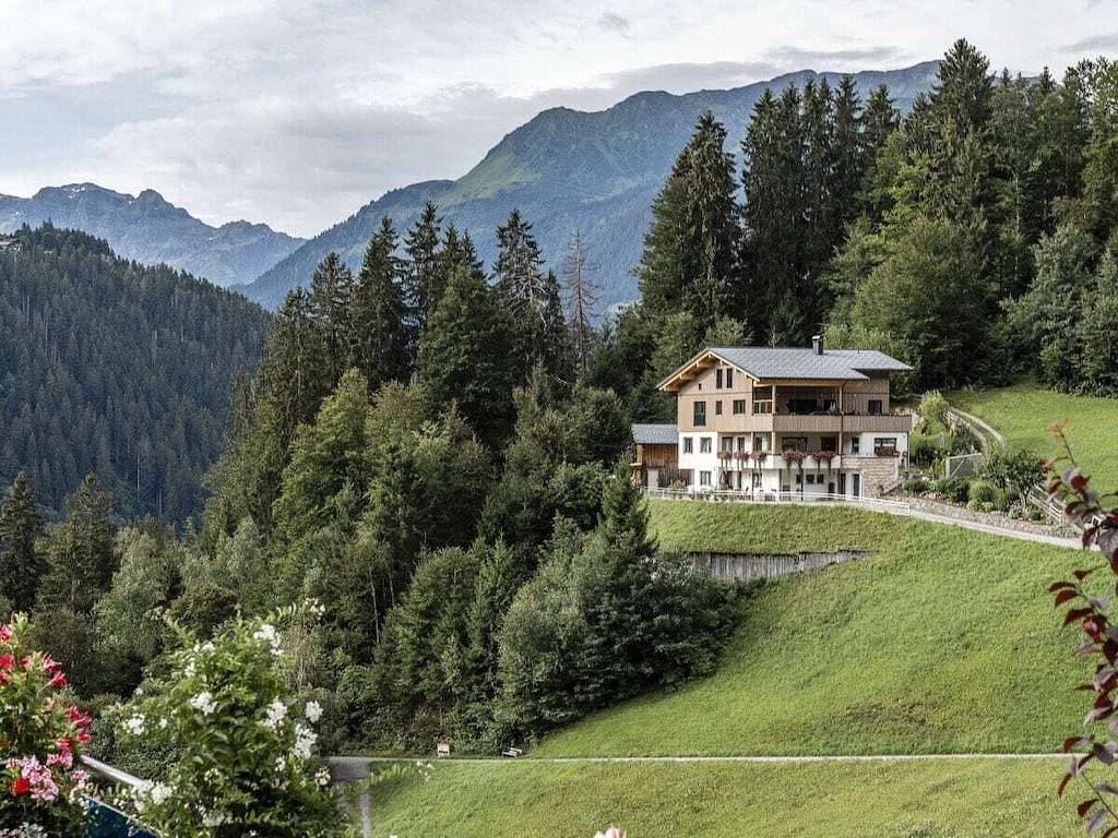 Gemütliche 2-Zimmer-Wohnung mit Terrasse in der Nähe von Skipisten und Fluss in Schruns in Silbertal, Schruns-Tschagguns