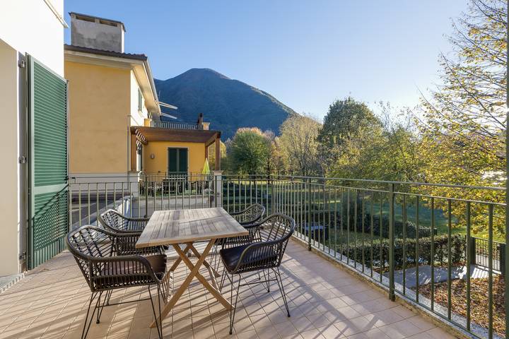 Ferienwohnung für 4 Personen, mit Seeblick und Terrasse - 1