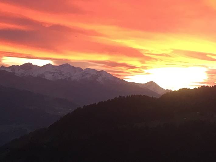Entire holiday apartment, Ferienwohnung Clasgieri - 3 - Zimmer-Ferienwohnung 65m2, mit 2 Schlafzimmern, gut geeignet für 4 Prs. - max. 6 Prs. in Falera, Flims Laax Falera