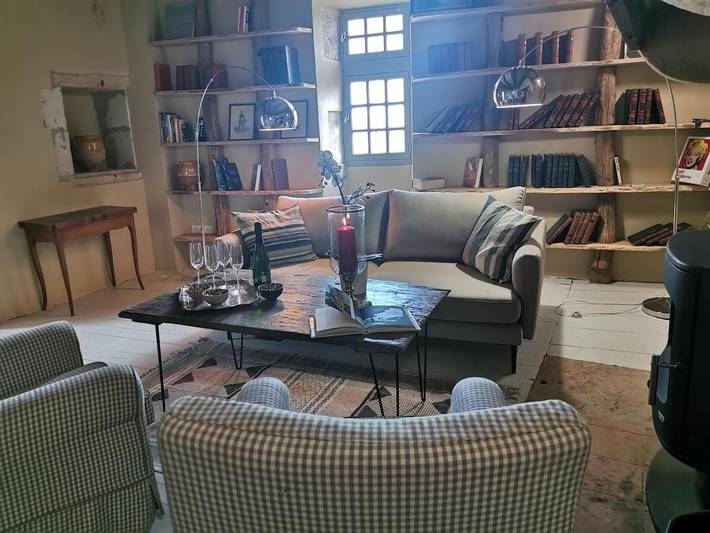 Location de vacances pour 3 personnes, avec piscine et jardin à Puylagarde - 2