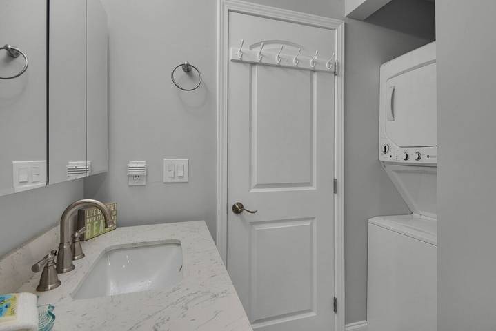 Ferienwohnung für 4 Personen, mit Terrasse und Pool sowie Whirlpool - 1