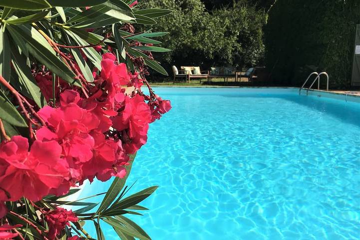 Maison de vacances pour 10 personnes, avec piscine ainsi que jardin et terrasse à La Garde-Freinet