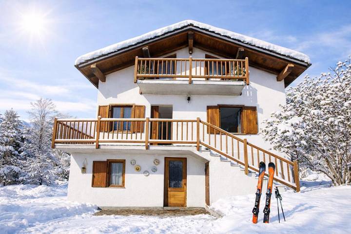 Villa per 5 persone, con Balcone e Terrazza nonché Giardino e Panorama in Valle d'Aosta