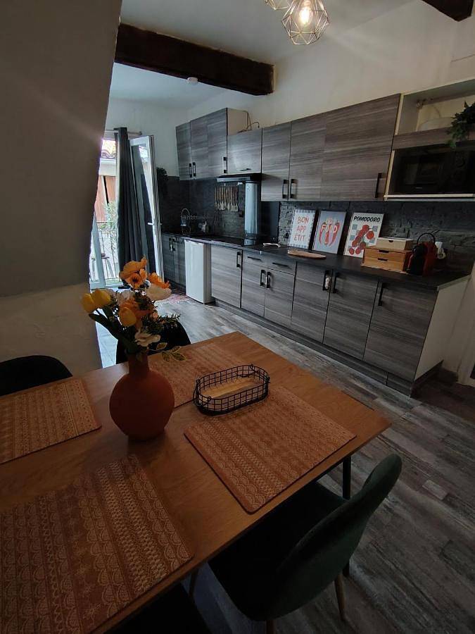 Gîte pour 6 personnes, avec balcon à Peyrestortes