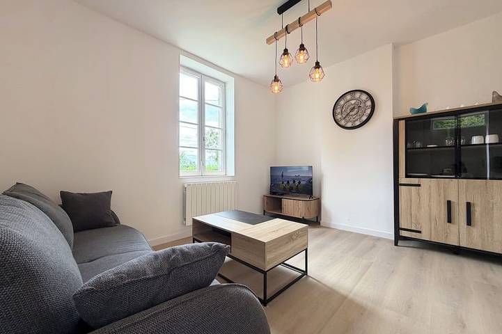 Gîte pour 4 personnes, avec jardin à Labergement-lès-Seurre