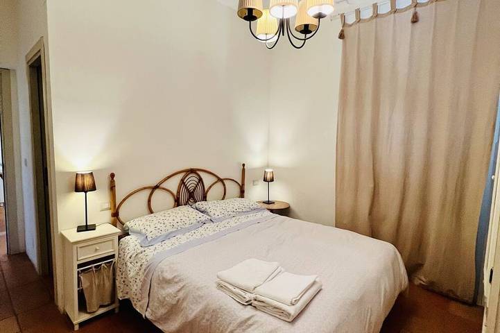 Appartement entier, Portion de villa Liberty avec jardin à 200m de la mer et du centre de Silvi in Silvi, Côte Adriatique Abruzzes