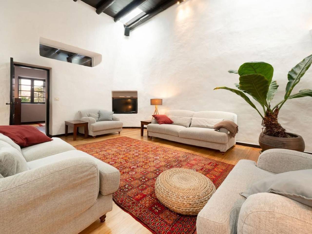 Bauernhaus mit großem Garten und beheiztem Pool in Guatiza, Teguise