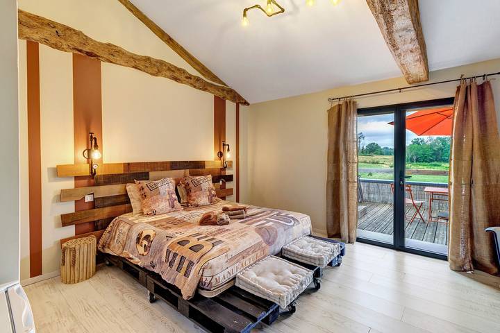 Chambre d’hôte pour 2 personnes, avec balcon et jacuzzi ainsi que sauna et jardin, adapté aux familles en Dordogne - 2