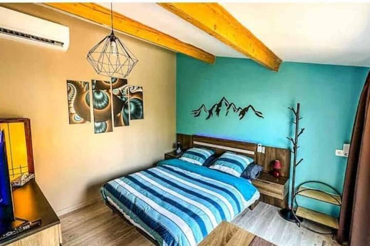 Gîte pour 13 personnes, avec piscine et jacuzzi à Sussargues - 2