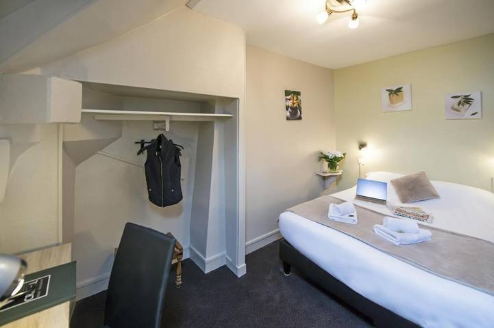 Hôtel pour 2 personnes, avec terrasse dans Château de Saumur - 2