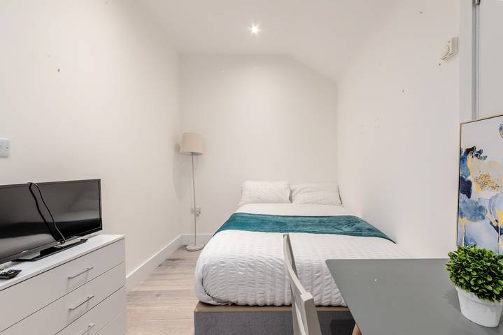 Estudio entero, Studio - Sleeps 2 - Paid Parking - Central - Wifi in Kent