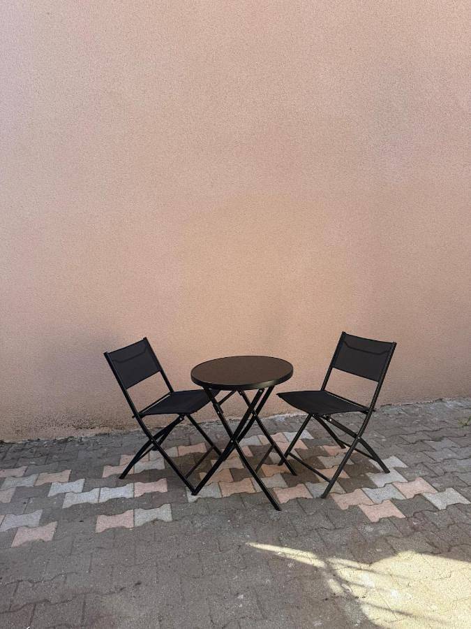 Location de vacances pour 2 personnes, avec terrasse dans Le Breuil-sur-Couze - 3