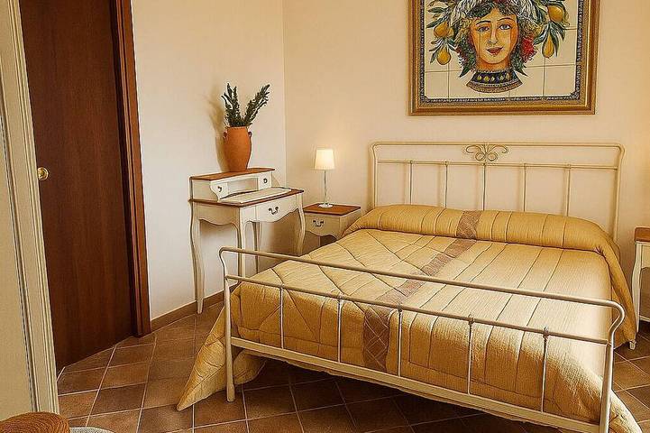Villa in Sicilia, a Brucoli di Siracusa con vista e piscina Infinity in Augusta (comune), Siracusa e dintorni