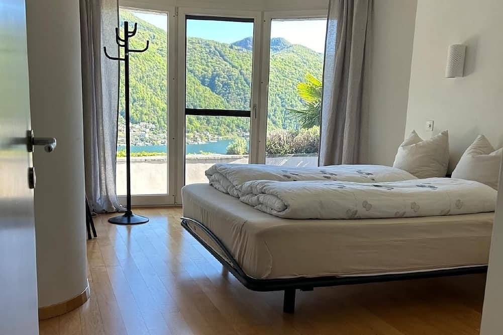 Ferienhaus \"La Quercia\" mit Blick auf das Wasser in Vico Morcote, Luganersee