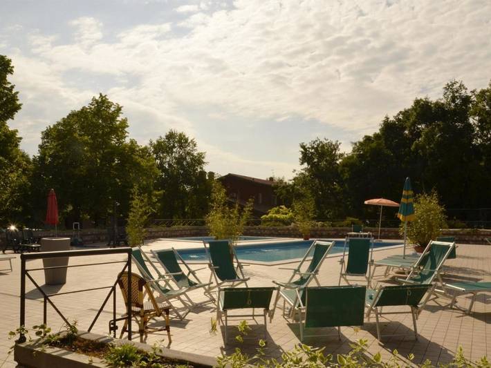 Club vacances pour 2 personnes, avec vue ainsi que jardin et piscine en Italie - 4