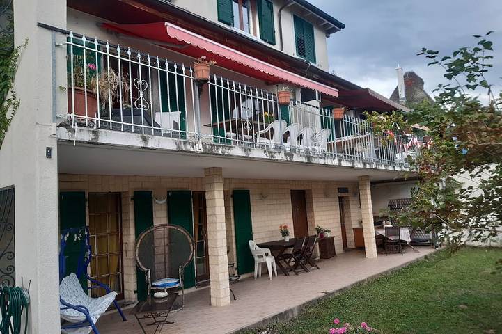 Ferienwohnung für 8 Personen, mit Pool und Garten - 1