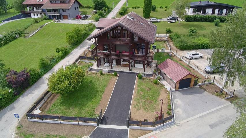 Gîte pour 4 personnes, avec Terrasse et Jardin