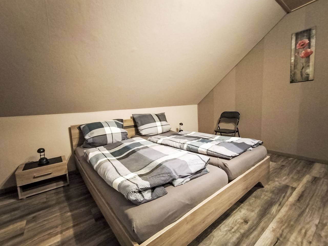 Ganze Wohnung, Gemütliche Bergunterkunft: Ferienwohnung in der Nähe des Stadtzentrums von Sohlingen in Solling, Weserbergland