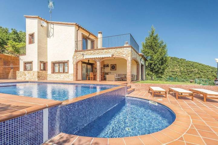 Ferienhaus für 8 Personen, mit Balkon und Garten - 1