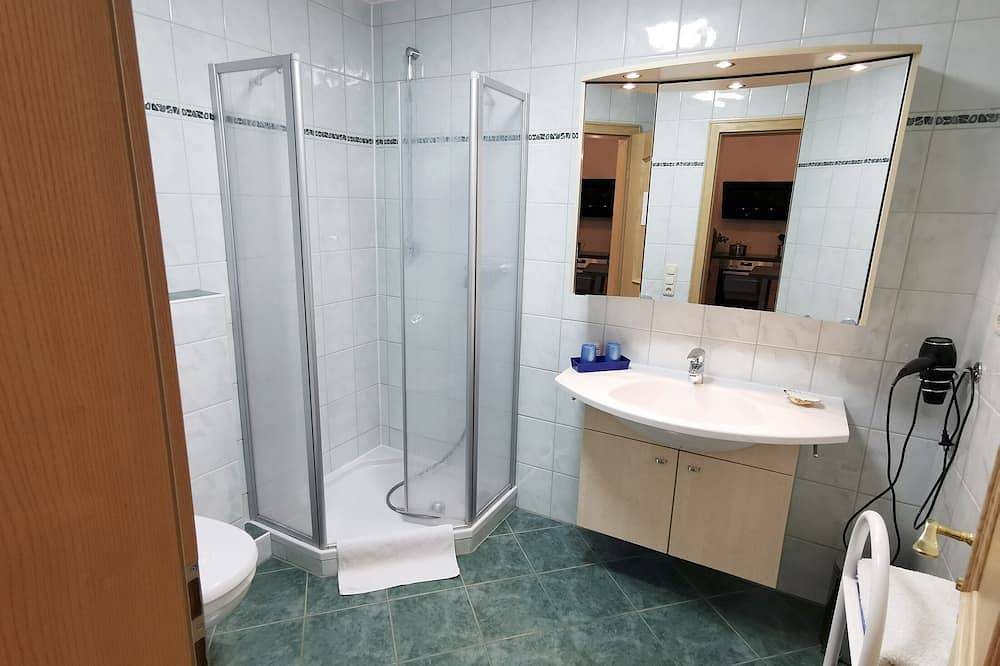 Ganze Wohnung, Urbanhof- Urlaub auf dem Bauernhof in Gollenshausen am Chiemsee, Gstadt am Chiemsee