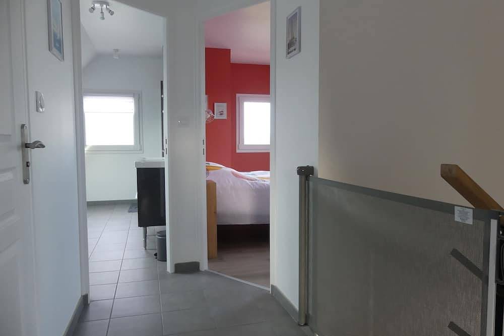 New house for 8 people 500 m from the sea and the Gr 223 in Quettehou, Región de Cherbourg