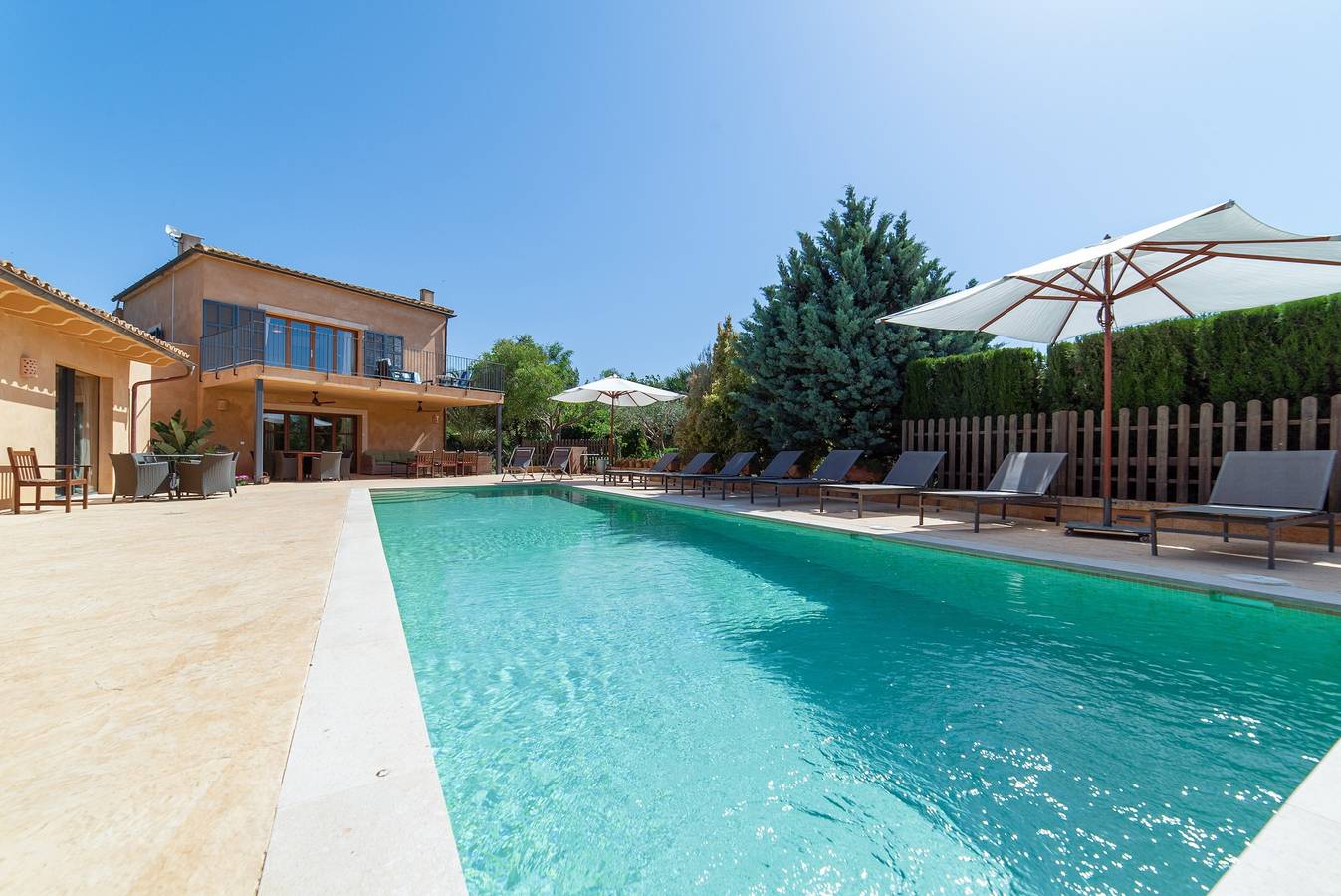 Casa vacanza a Campos a partire da 656€ a notte