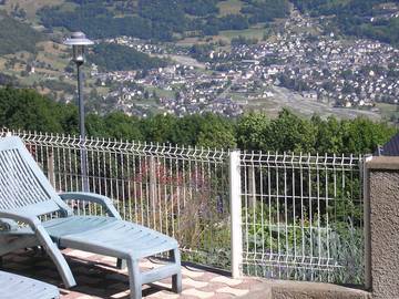 Gîte pour 6 personnes, avec terrasse et jardin à Grust